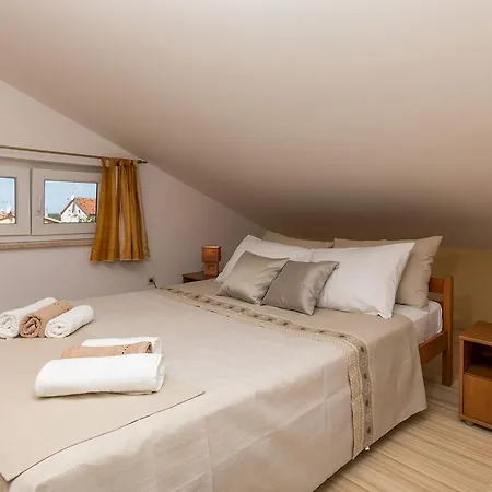 With Parking Space - 6923 Daire *