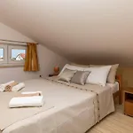 With Parking Space - 6923 Appartement *